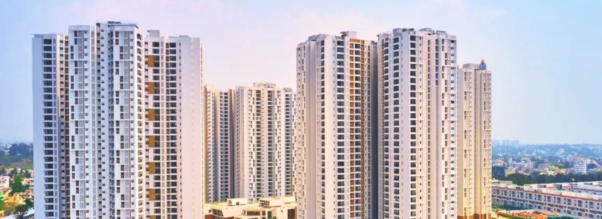 Godrej Altus Vastrapur 4 BHK luxury home with spacious living area and modern interiors