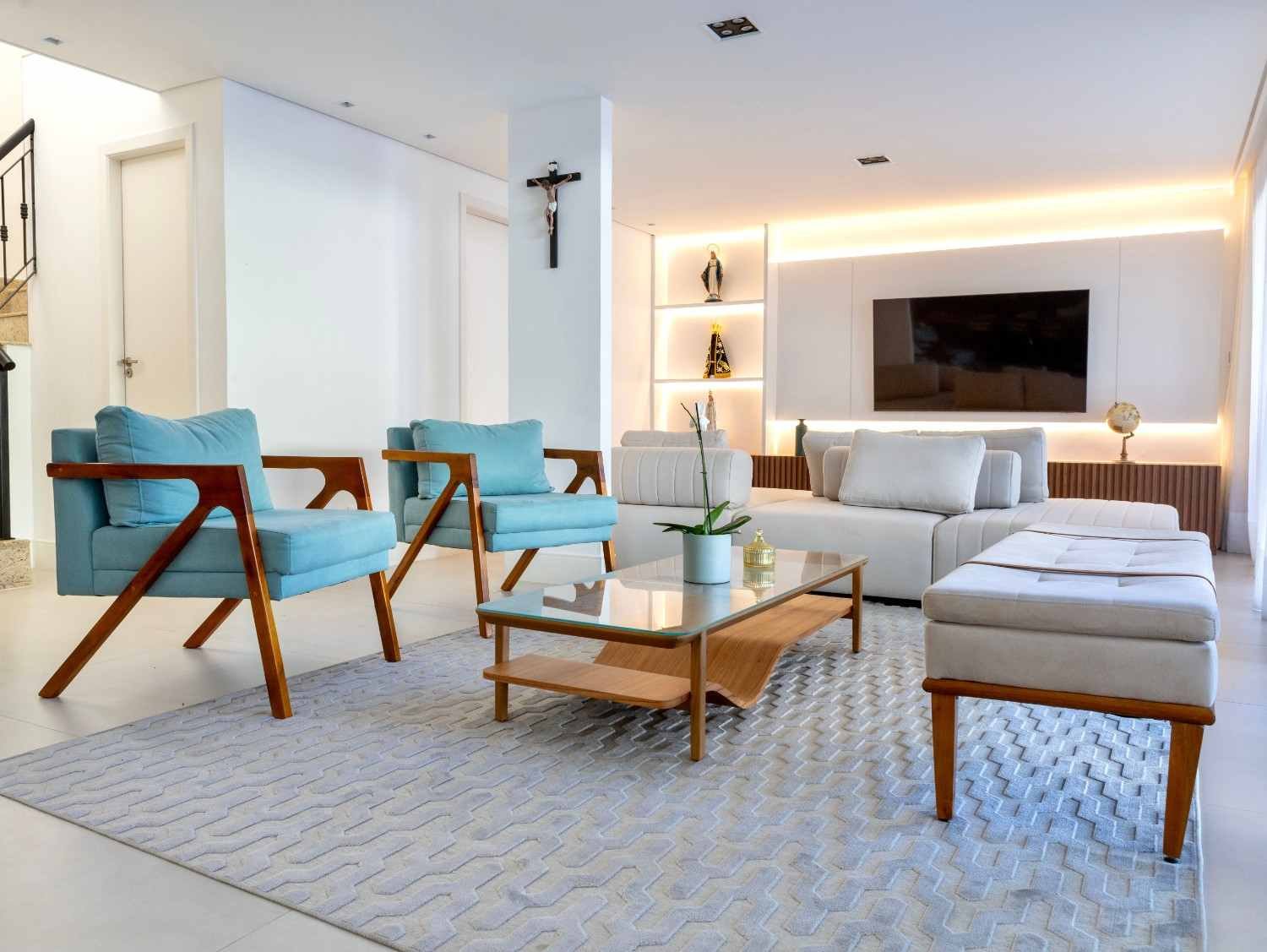 Godrej Whitefield Villas vs Apartments in Bangalore